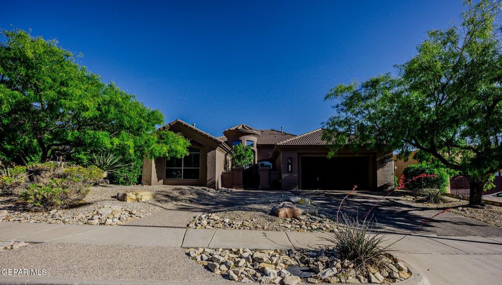 Photo of 6236 FRANKLIN HAWK Avenue, El Paso, TX 79912 (MLS # 943654)