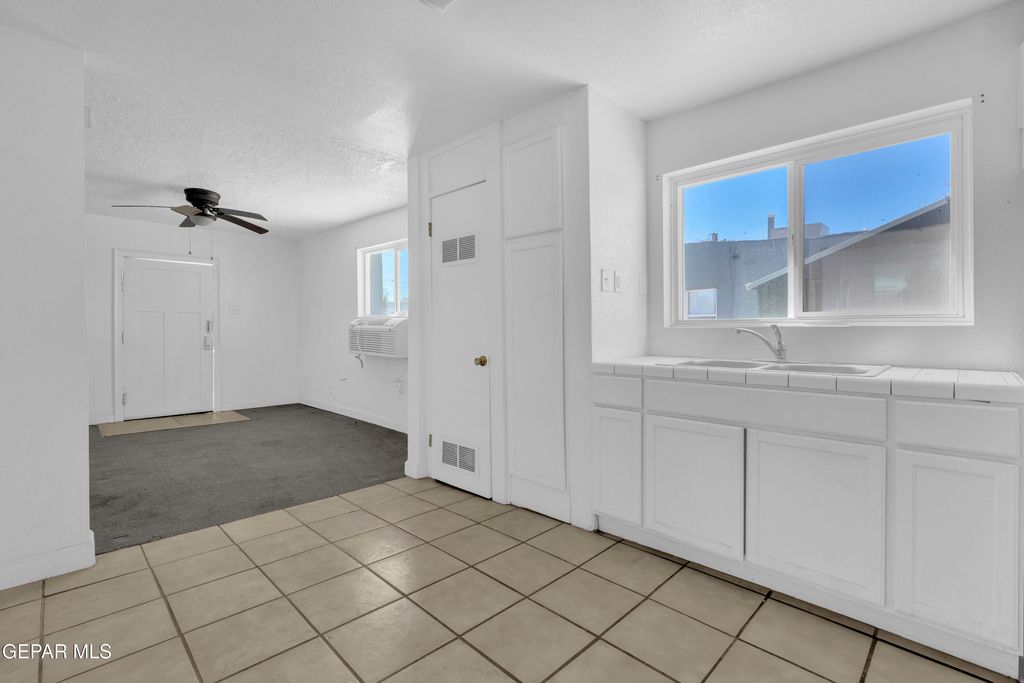 Photo of 151 N Pendell Road #A,B,C,D, El Paso, TX 79905 (MLS # 939505)