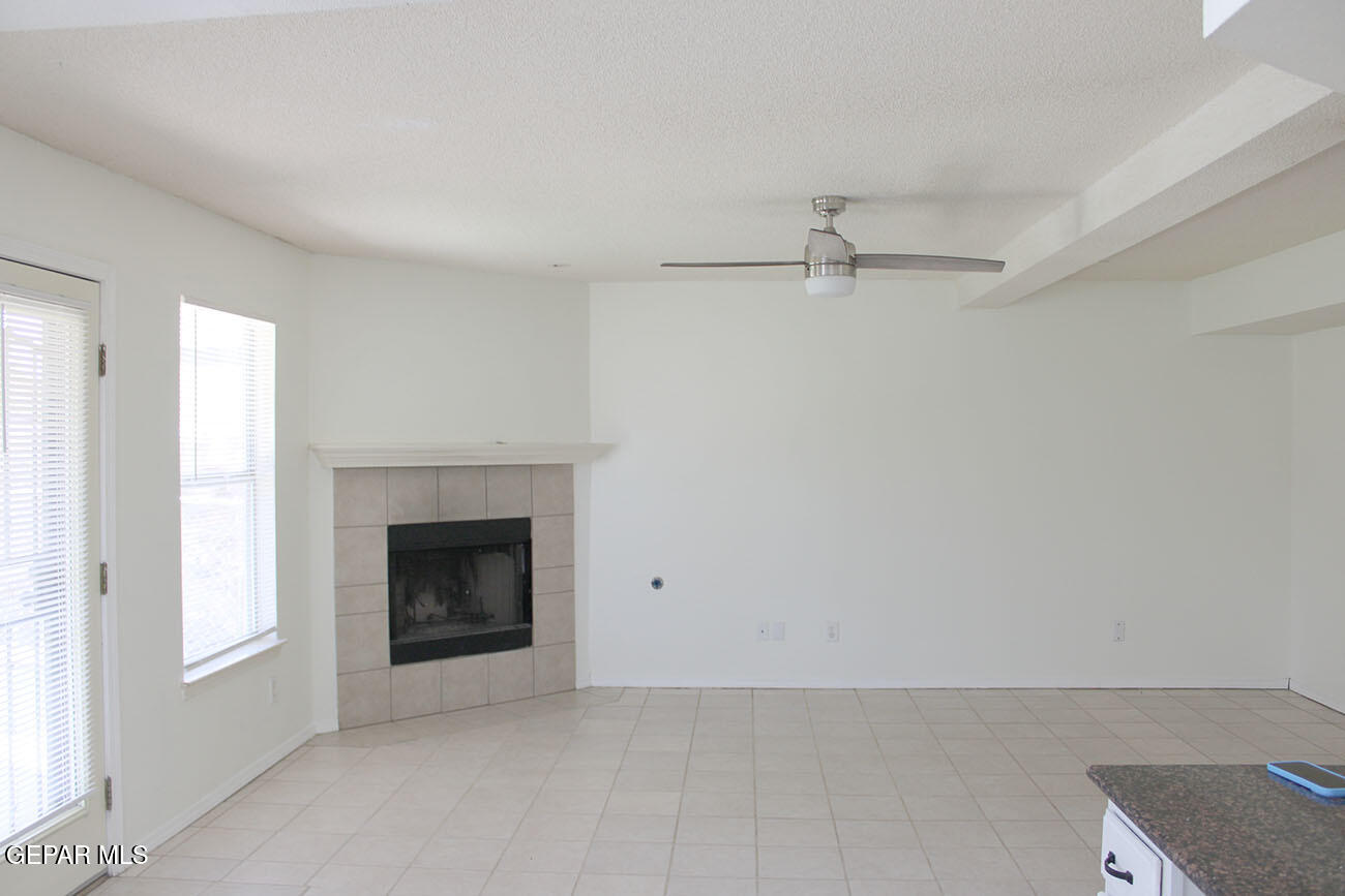 815 SAGUARO PARK Court