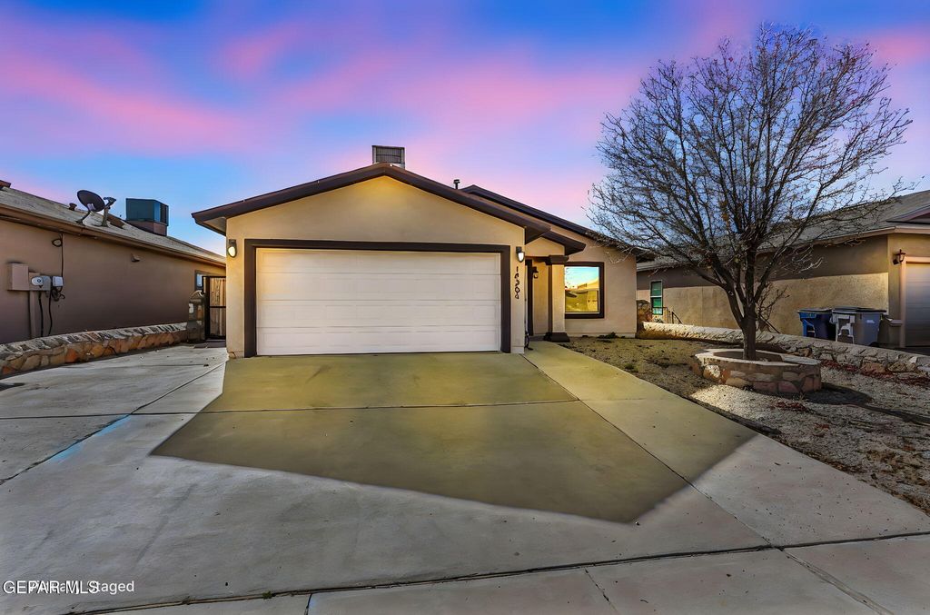 Photo of 14264 HACIENDA ROCK Drive, El Paso, TX 79938 (MLS # 937205)