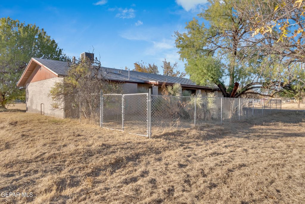 Photo of 299 TRANQUILITY Street, Canutillo, TX 79835 (MLS # 934321)