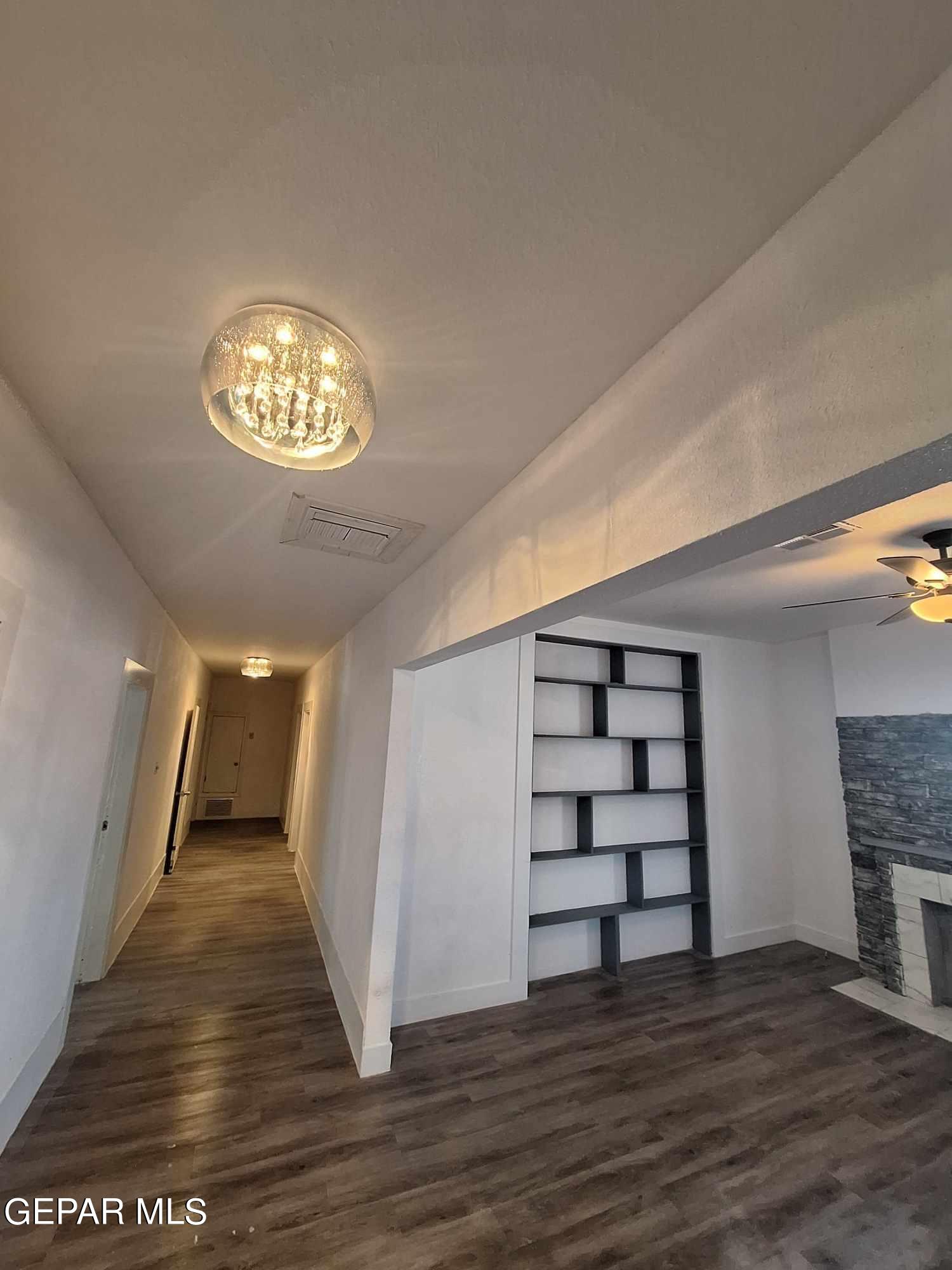 619 N Virginia Street