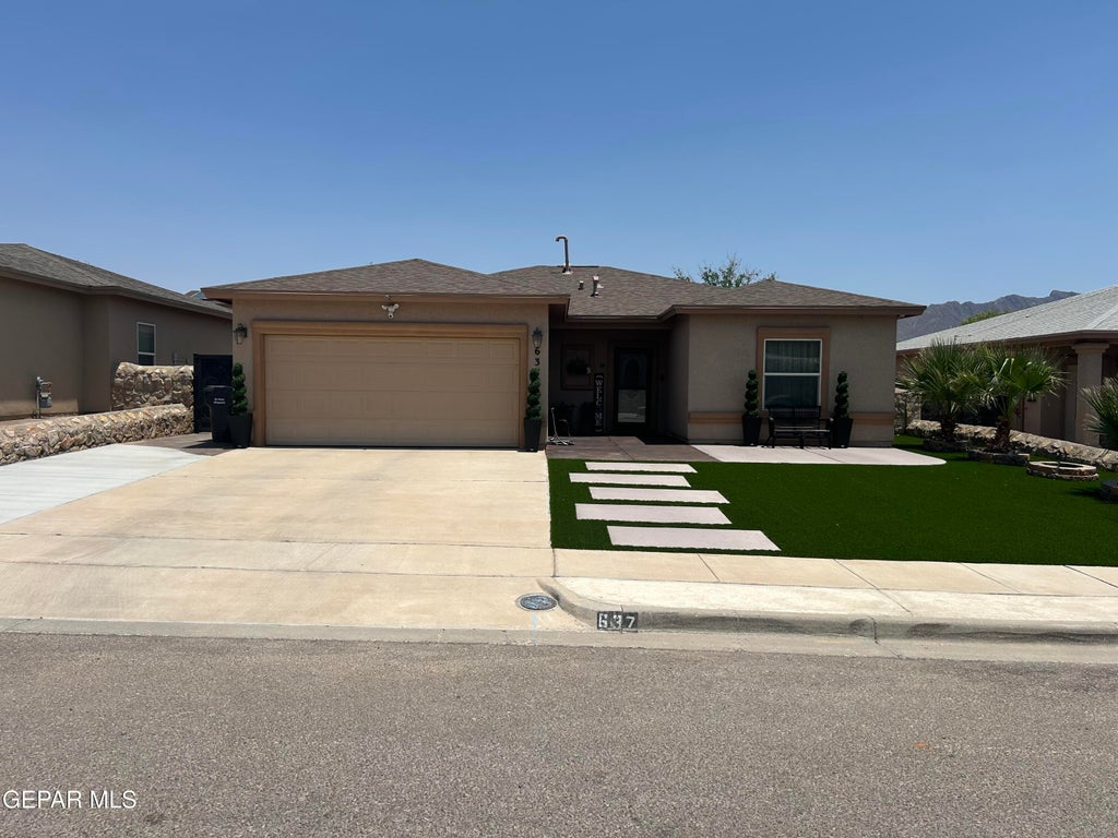 Photo of 637 TORRES ALTOS Street, Anthony, TX 79821 (MLS # 950246)