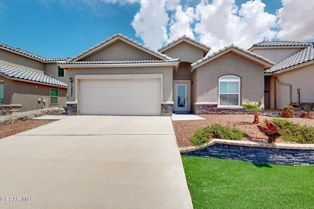 Photo of 13087 EMERALD ISLE Street, El Paso, TX 79928 (MLS # 934838)