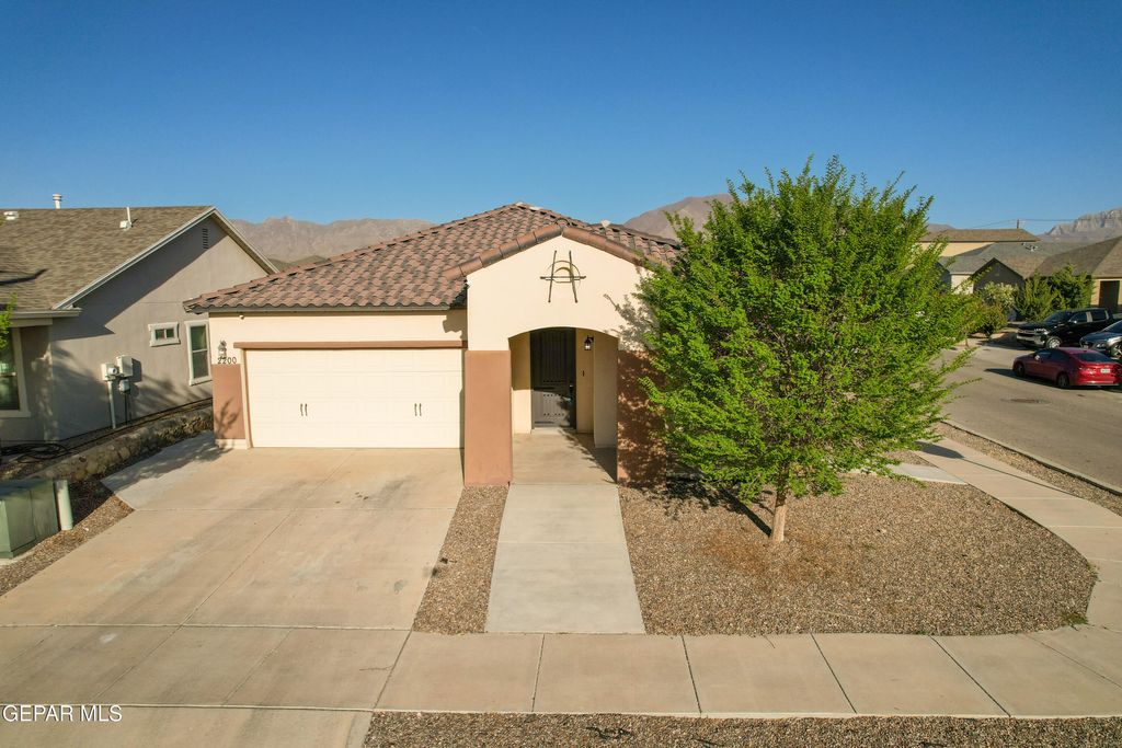 Photo of 2200 Willie Mier Street, El Paso, TX 79911 (MLS # 941175)