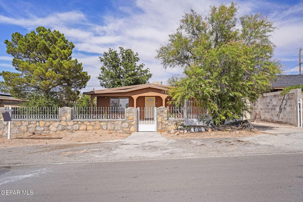 Photo of 12917 BRANDEIS Drive, El Paso, TX 79928 (MLS # 945947)