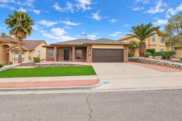 12520 SUN TERRACE AVE, EL PASO, TX 79938 - Image d866984e0f3c422a2b19af823bfcfecd/1524007713