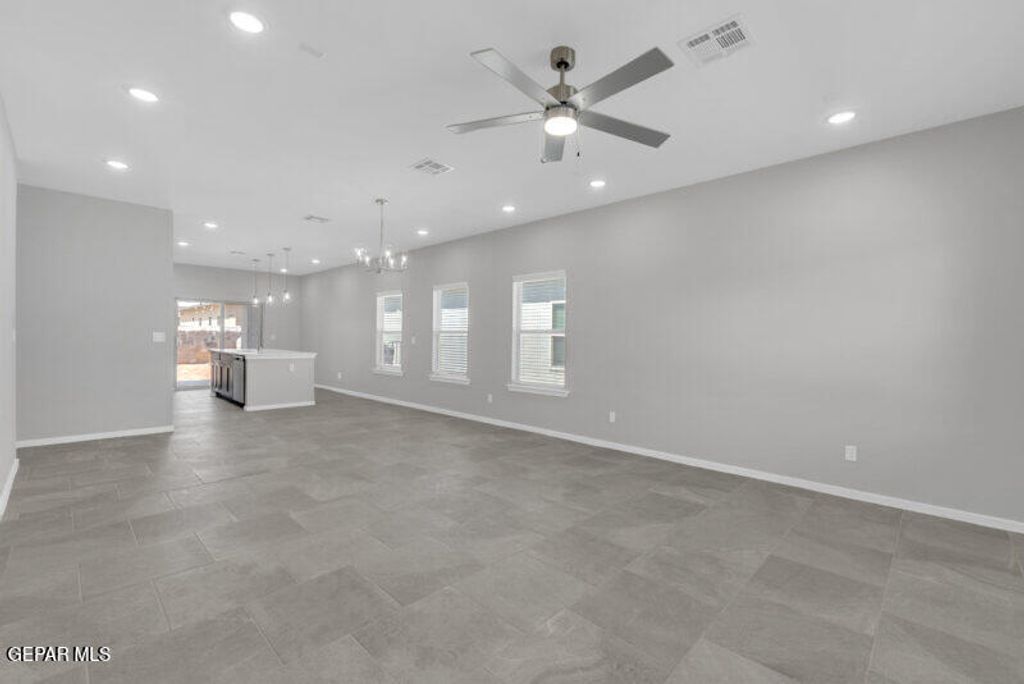 Photo of 13829 Paseo Celeste Drive, Horizon City, TX 79928 (MLS # 940758)