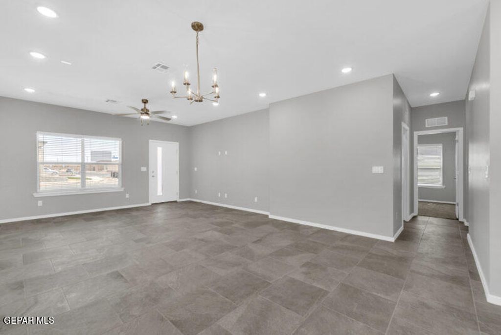 Photo of 13829 Paseo Celeste Drive, Horizon City, TX 79928 (MLS # 940758)