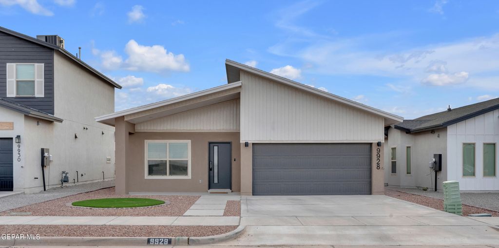 Photo of 9928 Marisabel Place, Socorro, TX 79927 (MLS # 931924)