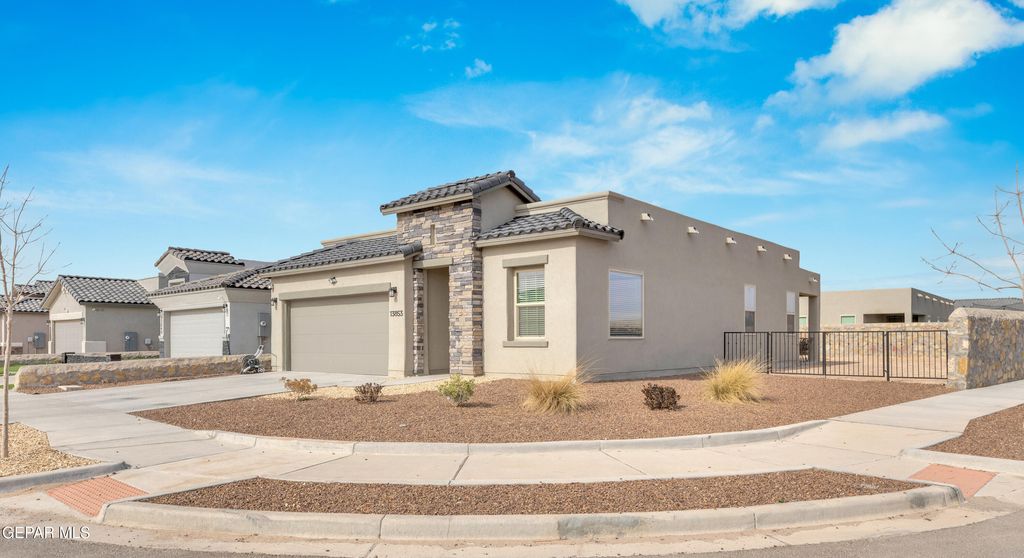 Photo of 13853 Paseo Perlas Drive, Horizon City, TX 79928 (MLS # 937347)