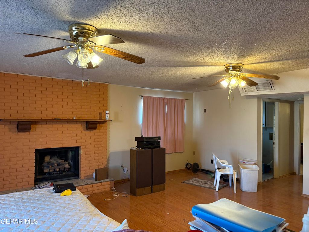 Photo of 424 PECOS Street, El Paso, TX 79902 (MLS # 937852)