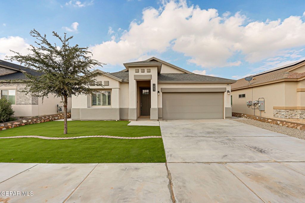 Photo of 1087 Brass Hill Avenue, Sunland Park, NM 88063 (MLS # 932262)