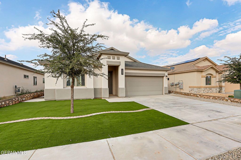 Photo of 1087 Brass Hill Avenue, Sunland Park, NM 88063 (MLS # 932262)