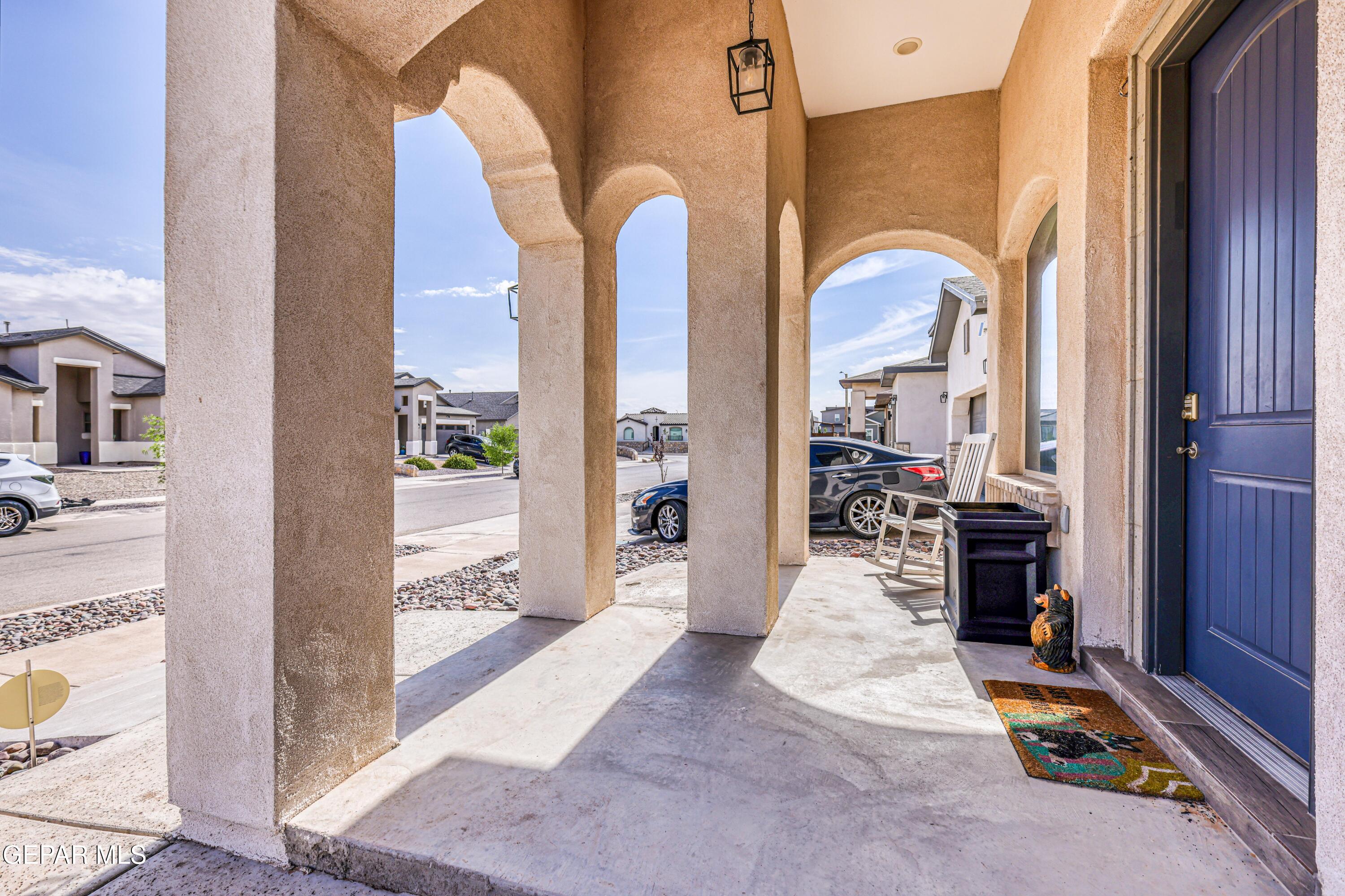 14733 MIKE A MENDOZA Avenue
