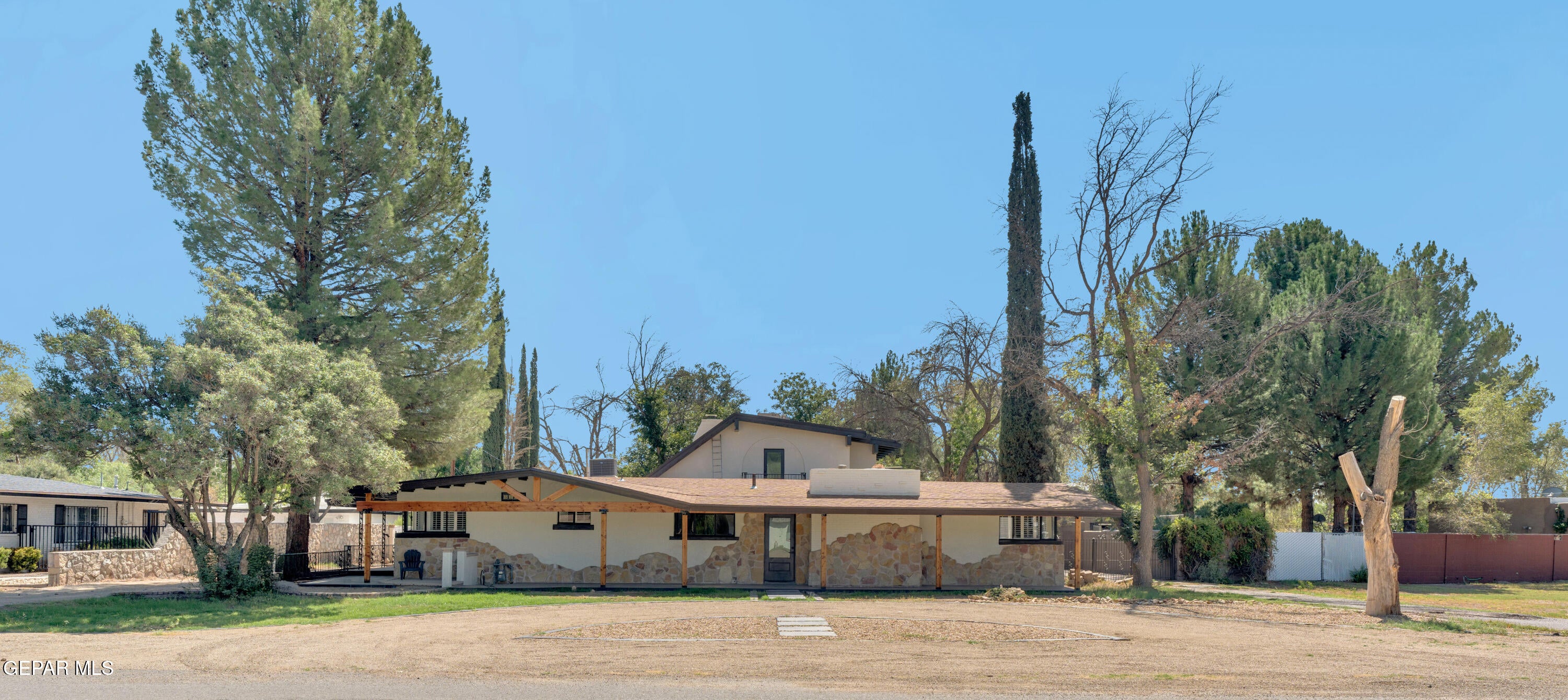5116 CAMINO DE LA VISTA Drive