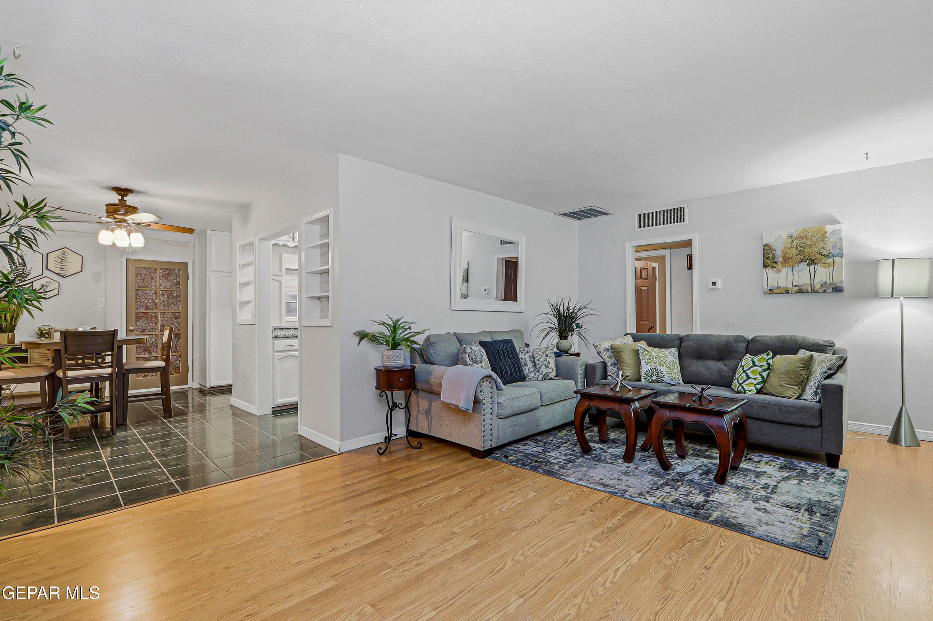 1135 CUBA Drive