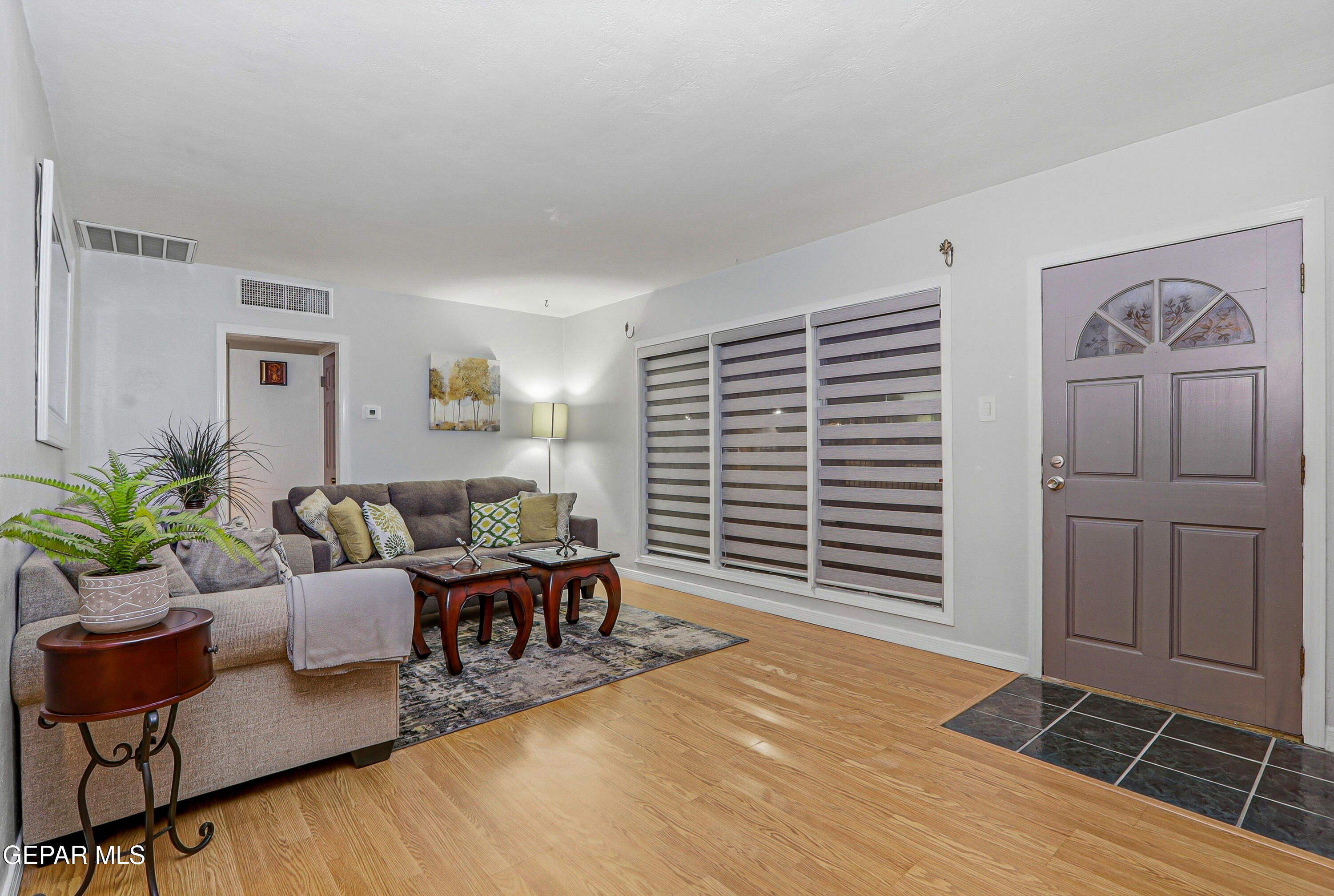 1135 CUBA Drive