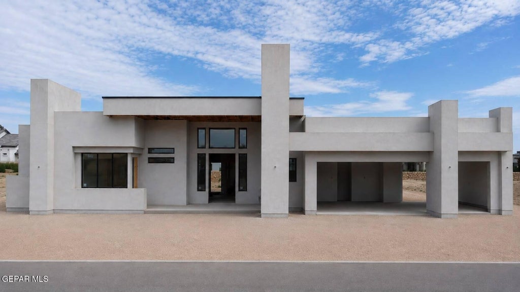 Photo of 417 VISTA DEL RIO Avenue, El Paso, TX 79932 (MLS # 949447)