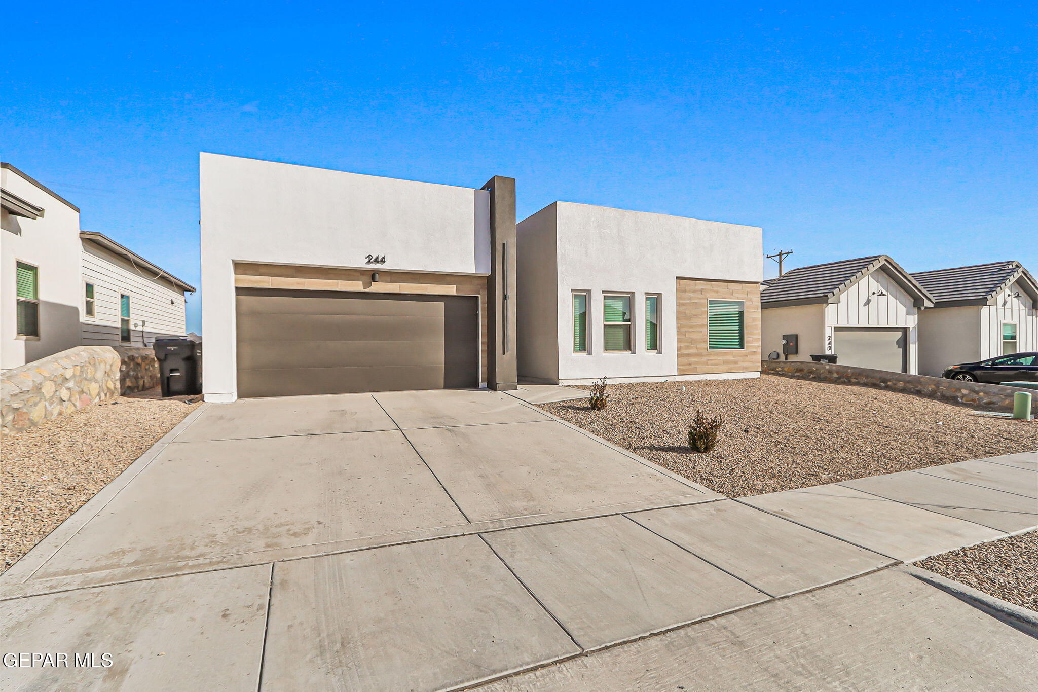 244 FARNBOROUGH Street