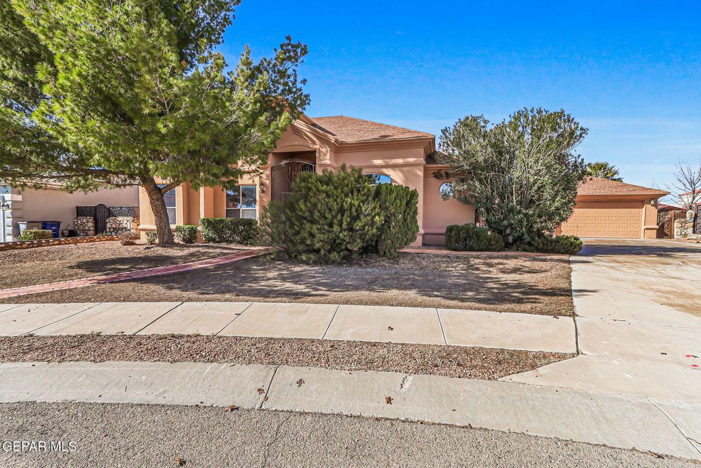 Photo of 12921 FIRE FIGHTER Drive, El Paso, TX 79938 (MLS # 937406)