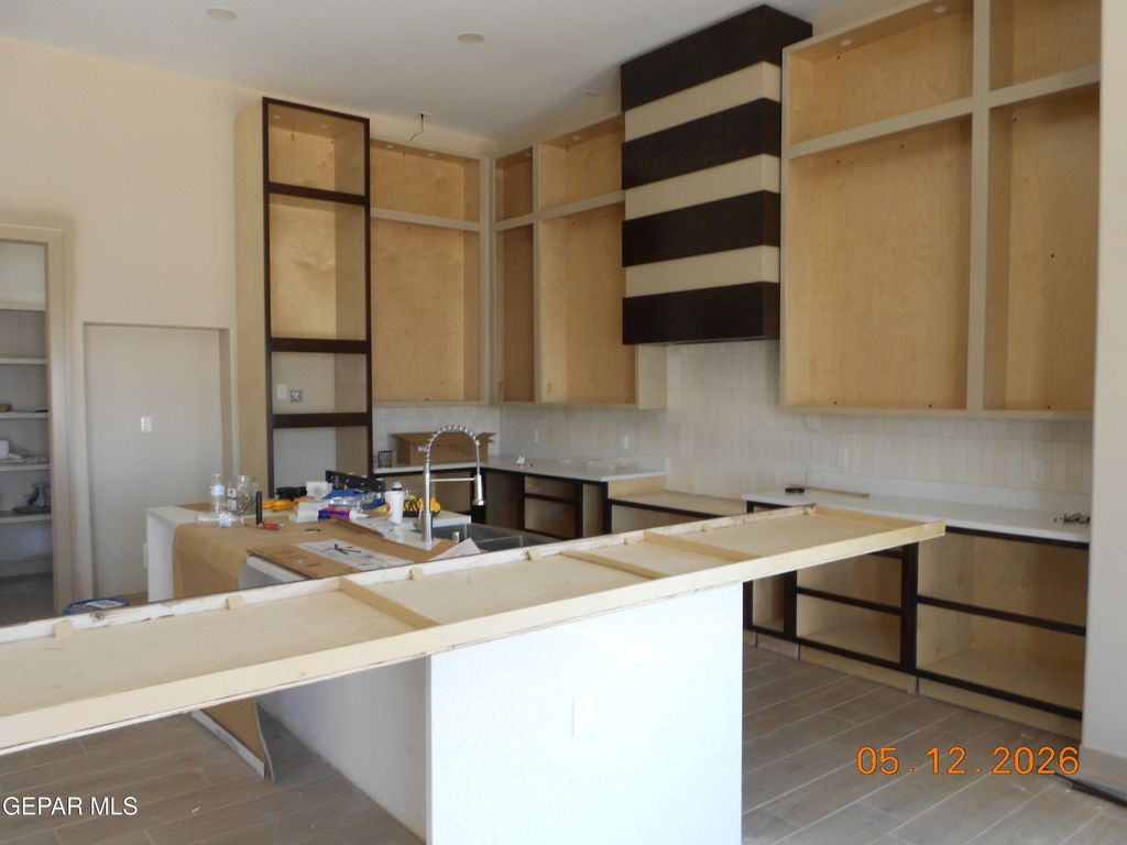 Photo of 205 EMERALD ROCK Place, El Paso, TX 79928 (MLS # 943870)