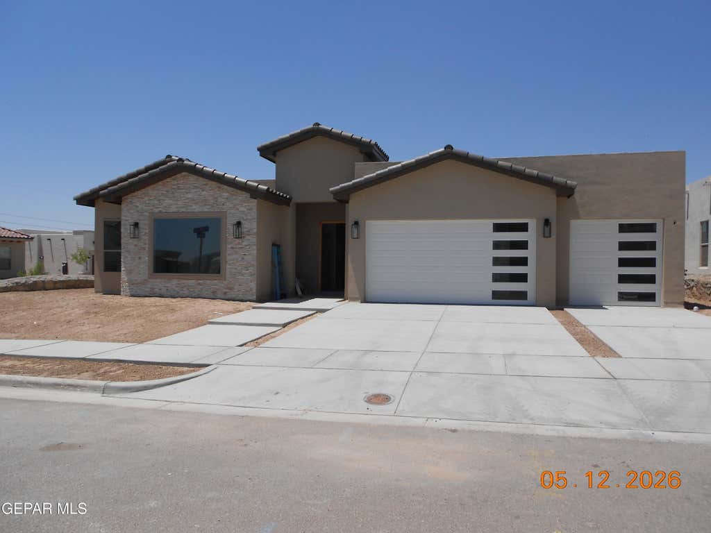 Photo of 205 EMERALD ROCK Place, El Paso, TX 79928 (MLS # 943870)