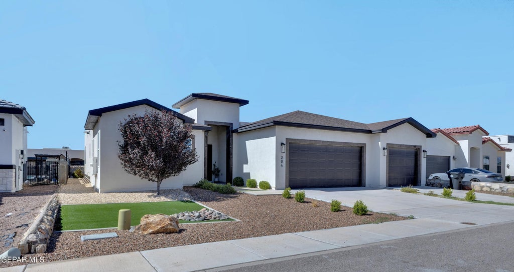 Photo of 304 Rio Pinsaqui Court, El Paso, TX 79932 (MLS # 949724)