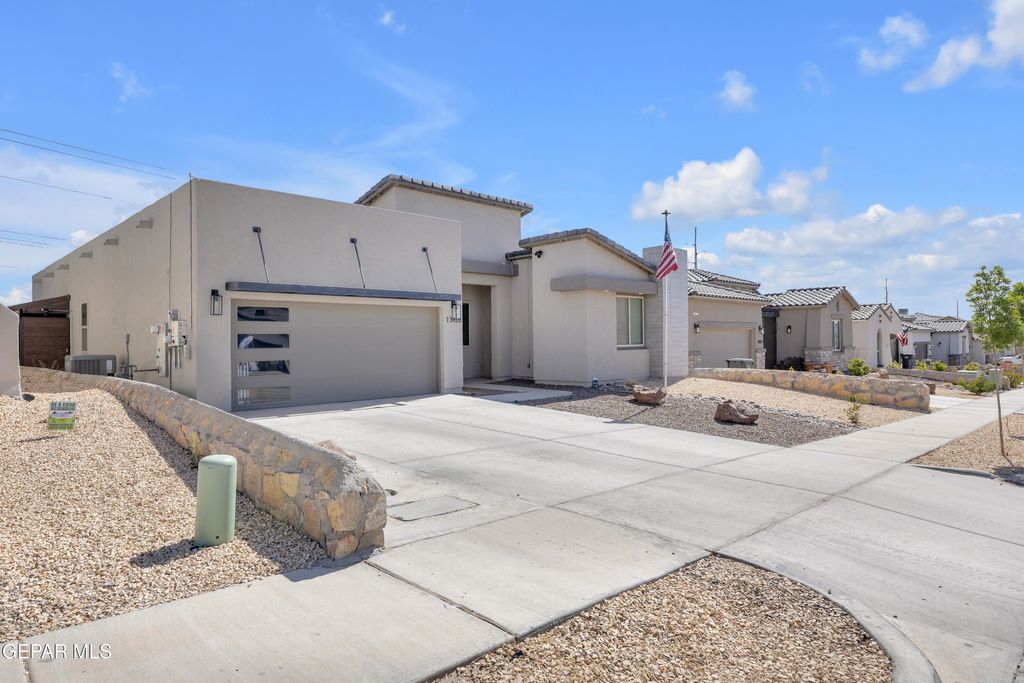 Photo of 13428 EMERALD ROSE Court, El Paso, TX 79928 (MLS # 932689)