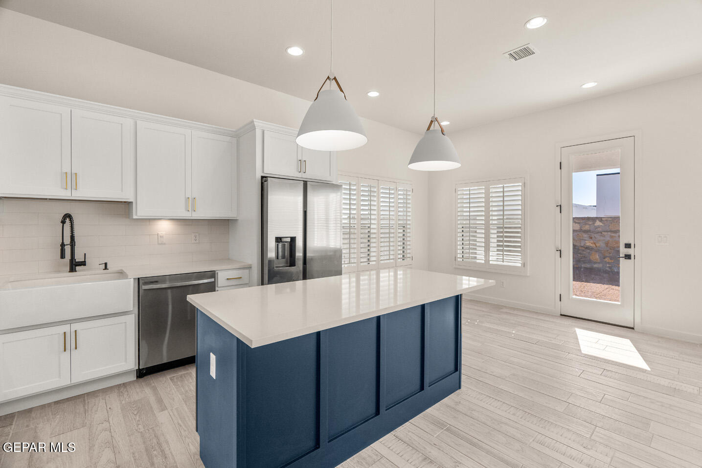 13805 Centro Vista Avenue