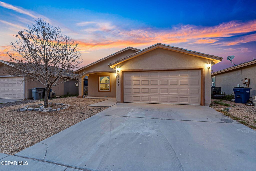 Photo of 11737 AUTUMN WHEAT Drive, El Paso, TX 79934 (MLS # 940073)