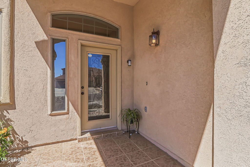 Photo of 7267 CAMINO DEL SOL Drive, El Paso, TX 79911 (MLS # 941106)