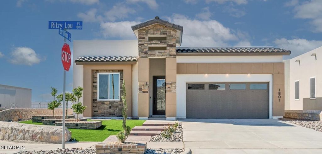 Photo of 816 Fairford Place, Horizon City, TX 79928 (MLS # 934962)