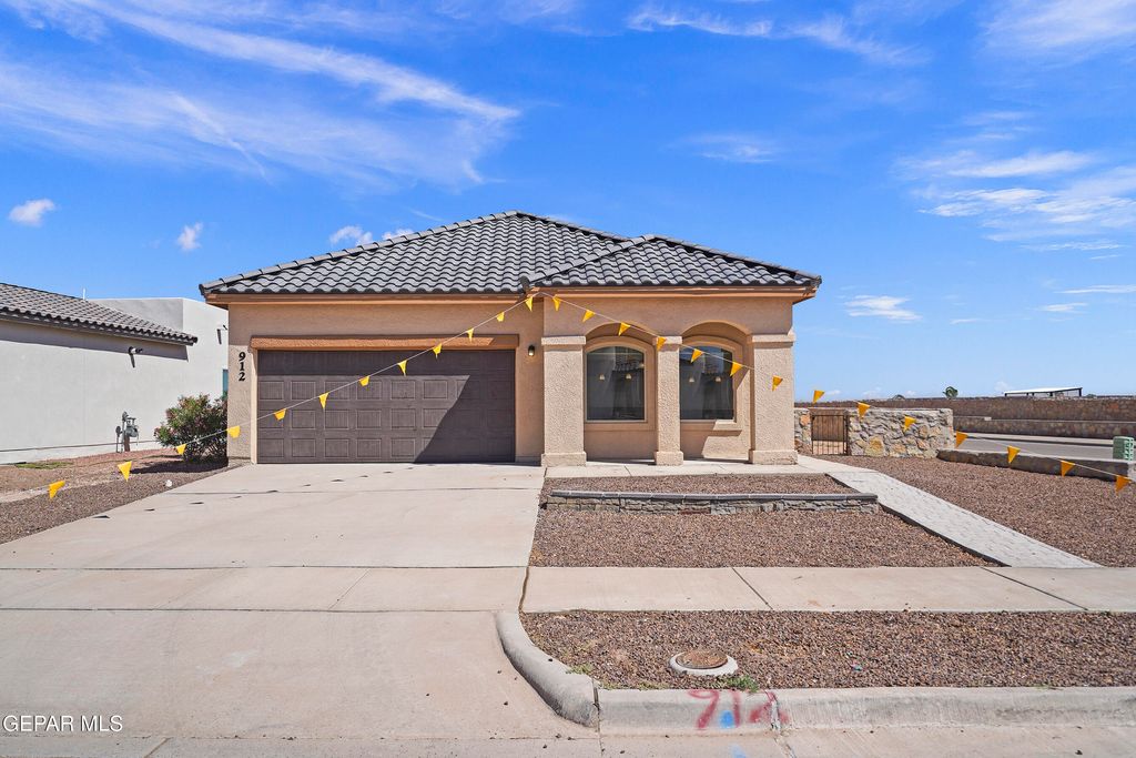 Photo of 13833 Paseo Central Avenue, El Paso, TX 79928 (MLS # 931216)