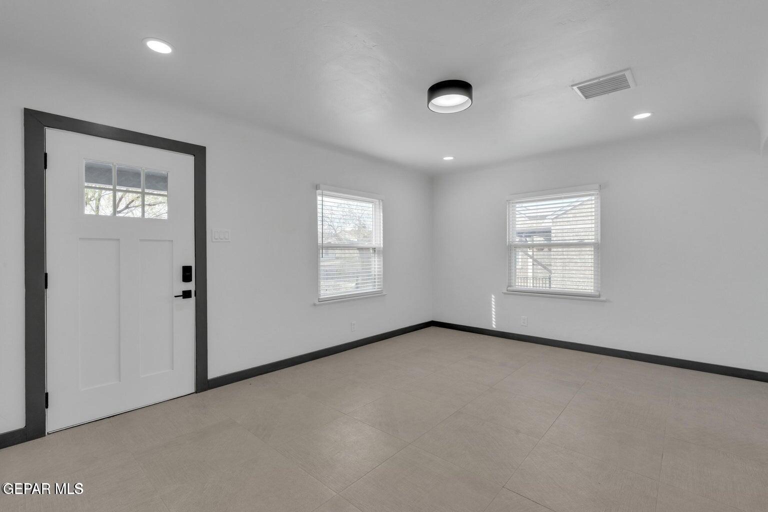 2404 N Kansas Street A