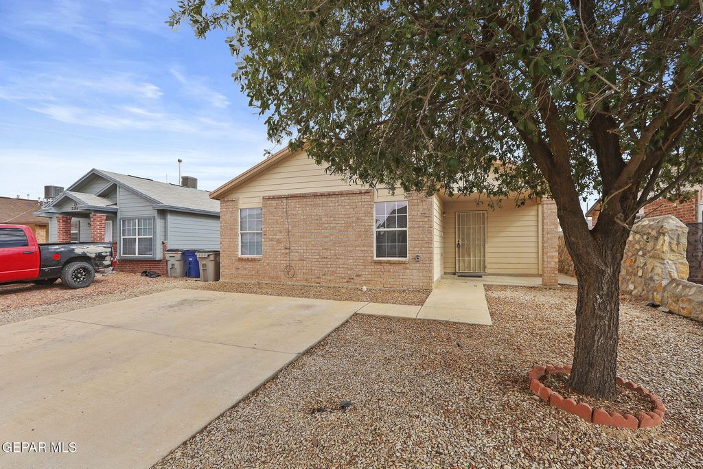 Photo of 12240 TIERRA CADENA Drive, El Paso, TX 79938 (MLS # 946987)