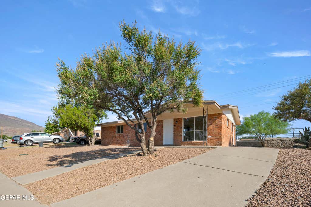 Photo of 5013 WINTHROP Drive, El Paso, TX 79924 (MLS # 947478)