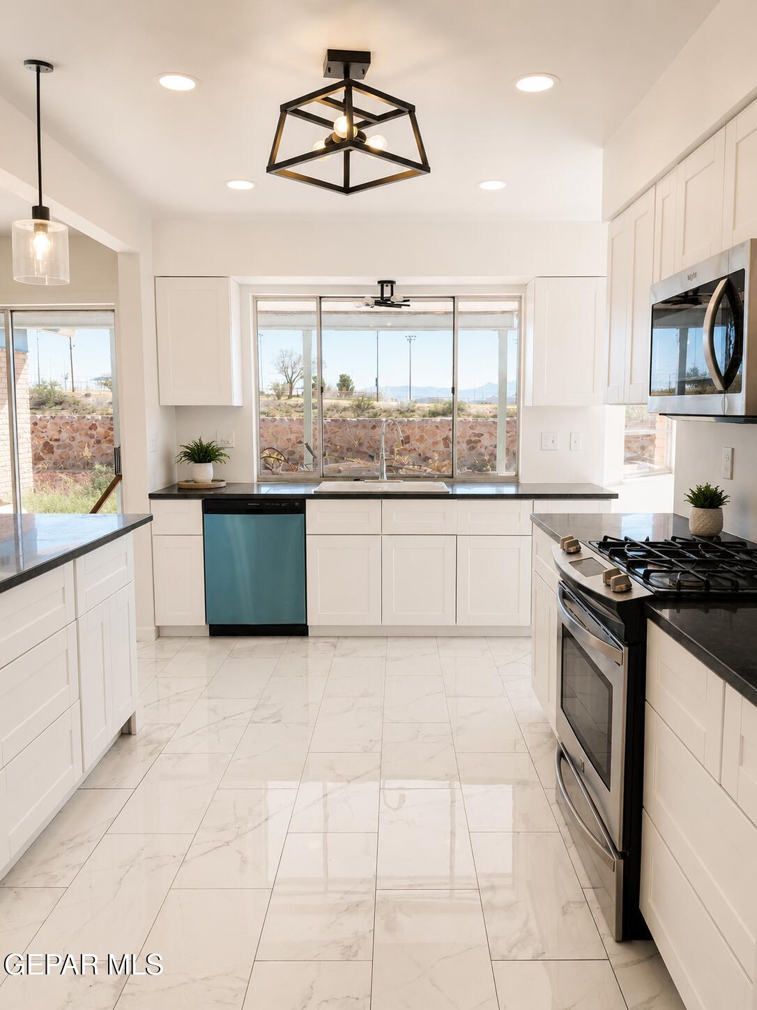 6648 MARIPOSA Drive