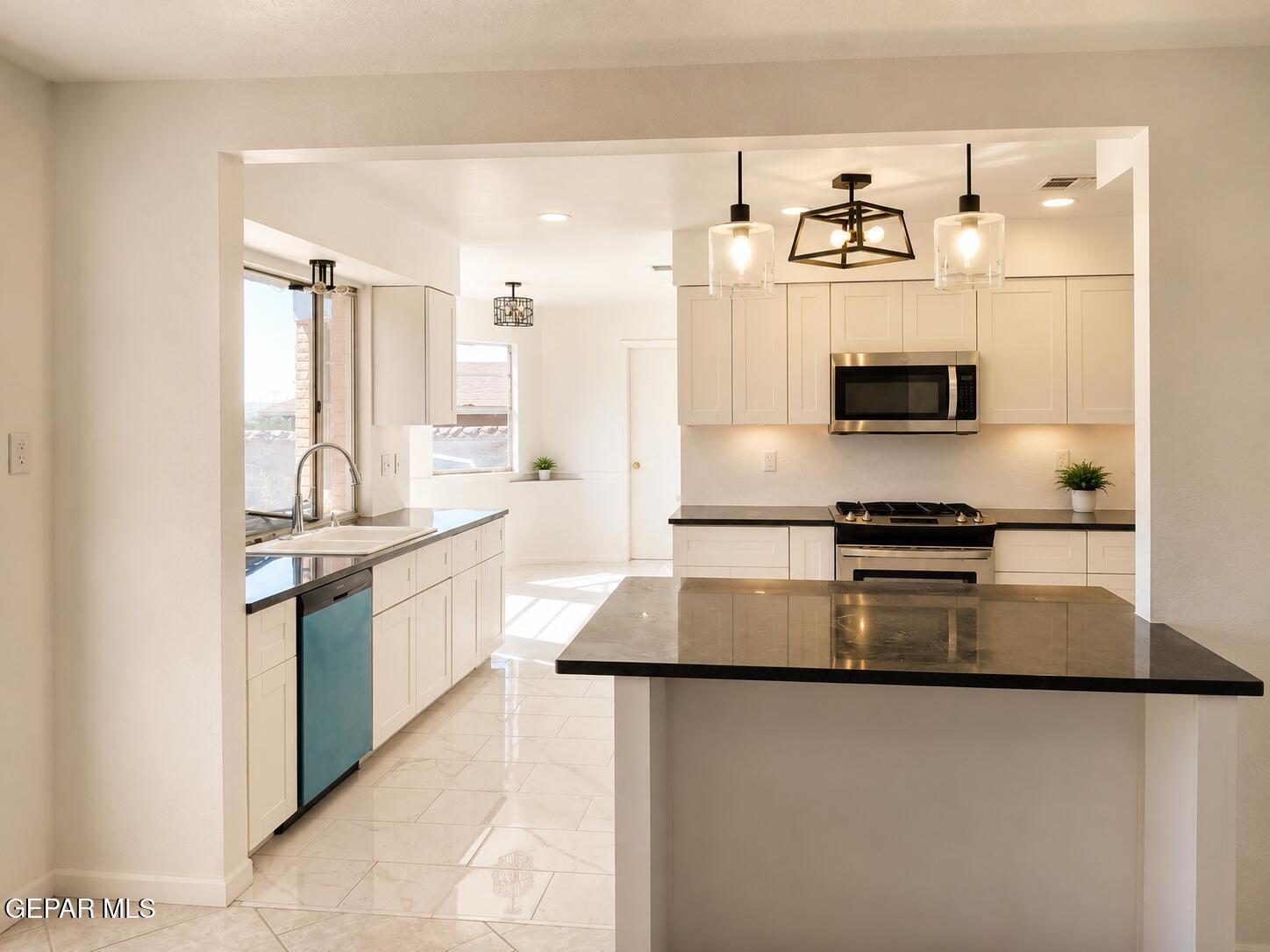 6648 MARIPOSA Drive