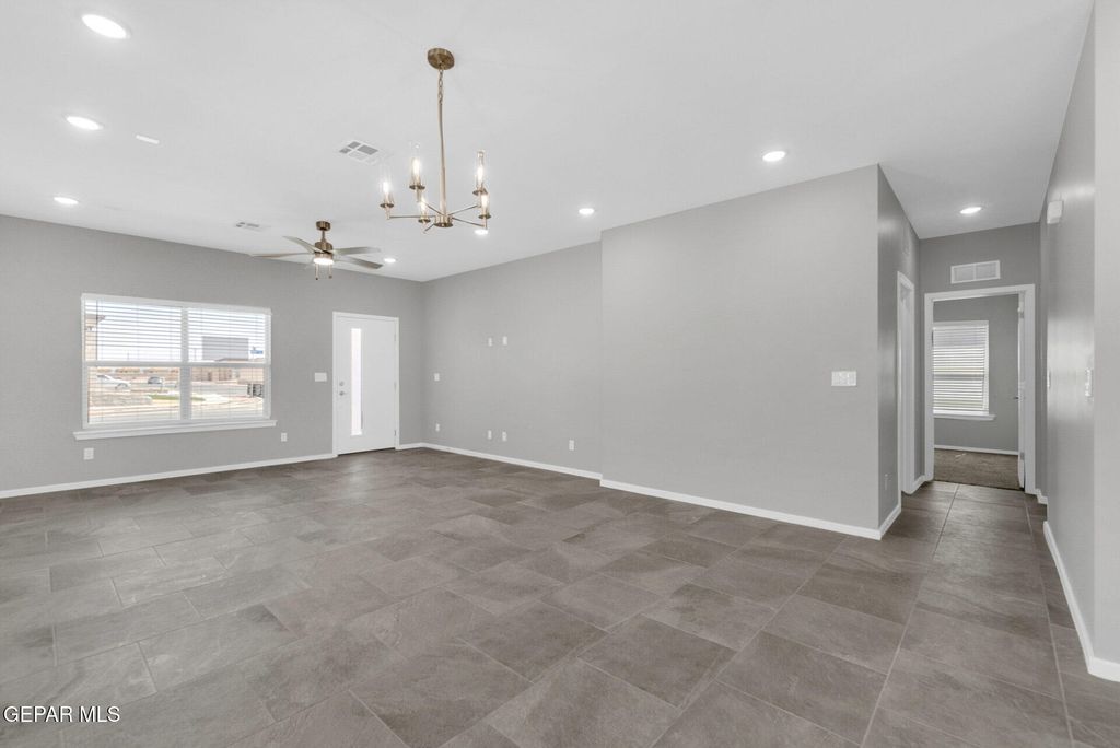 Photo of 13952 GOLDEN SUMMER Court, Horizon City, TX 79928 (MLS # 940345)