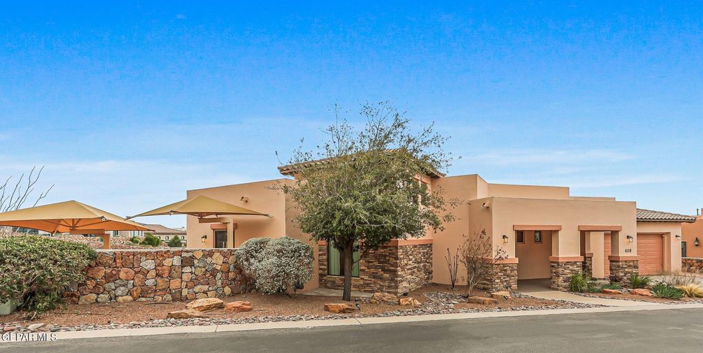 Photo of 408 SPLENDID SUN Drive, El Paso, TX 79912 (MLS # 937338)