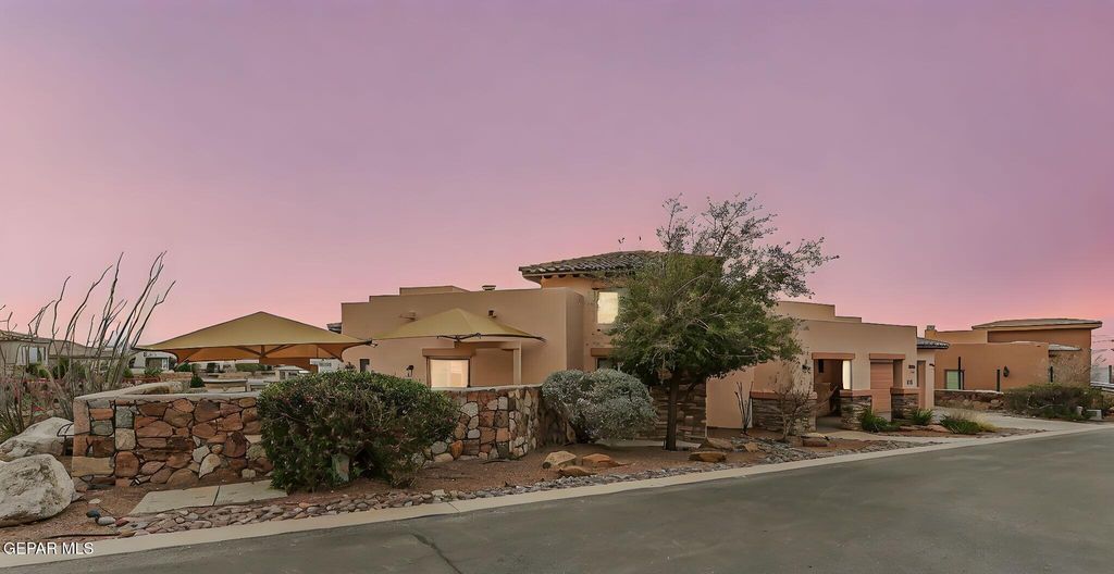 Photo of 408 SPLENDID SUN Drive, El Paso, TX 79912 (MLS # 937338)