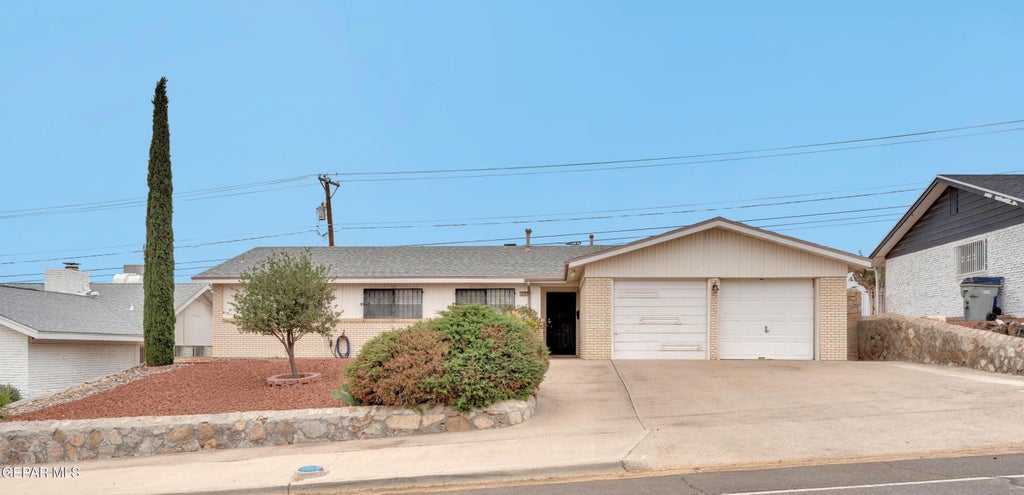 Photo of 337 Clairemont Road, El Paso, TX 79912 (MLS # 943487)