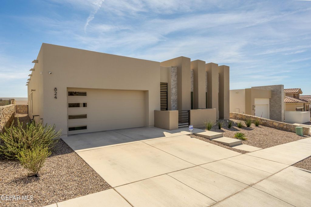 Photo of 824 Durham Way, Horizon City, TX 79928 (MLS # 940666)