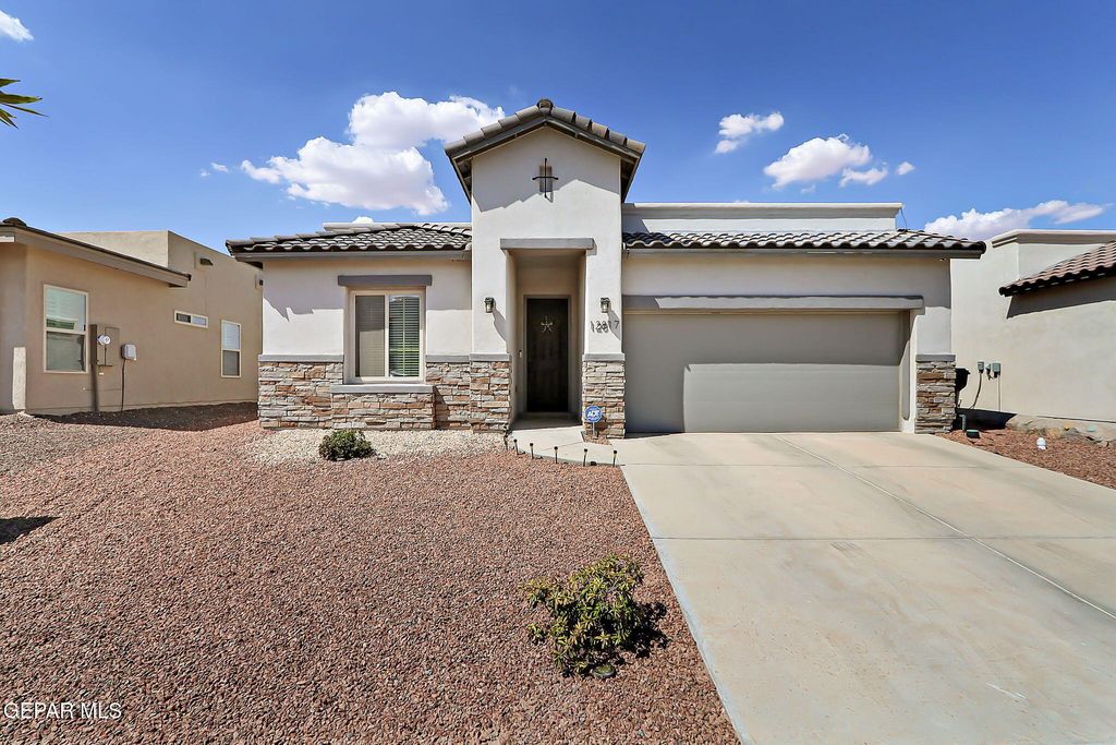 Photo of 12817 LINSTEAD Avenue, El Paso, TX 79928 (MLS # 931082)