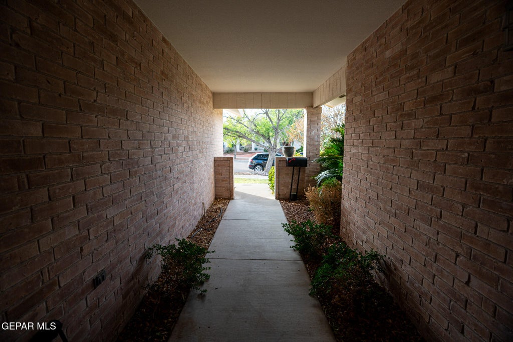 Photo of 6817 ECHO CLIFFS Drive, El Paso, TX 79912 (MLS # 953501)