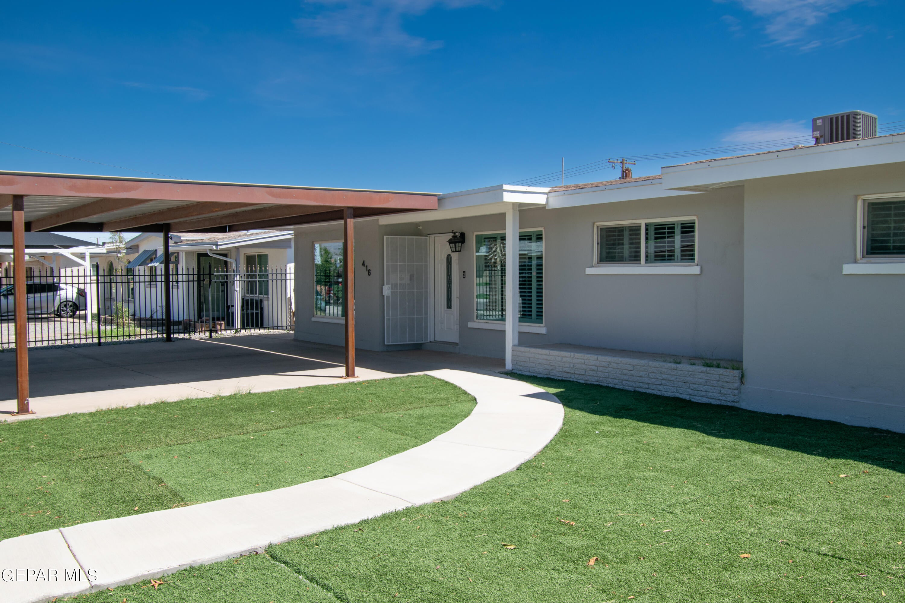 416 ENCINO Drive
