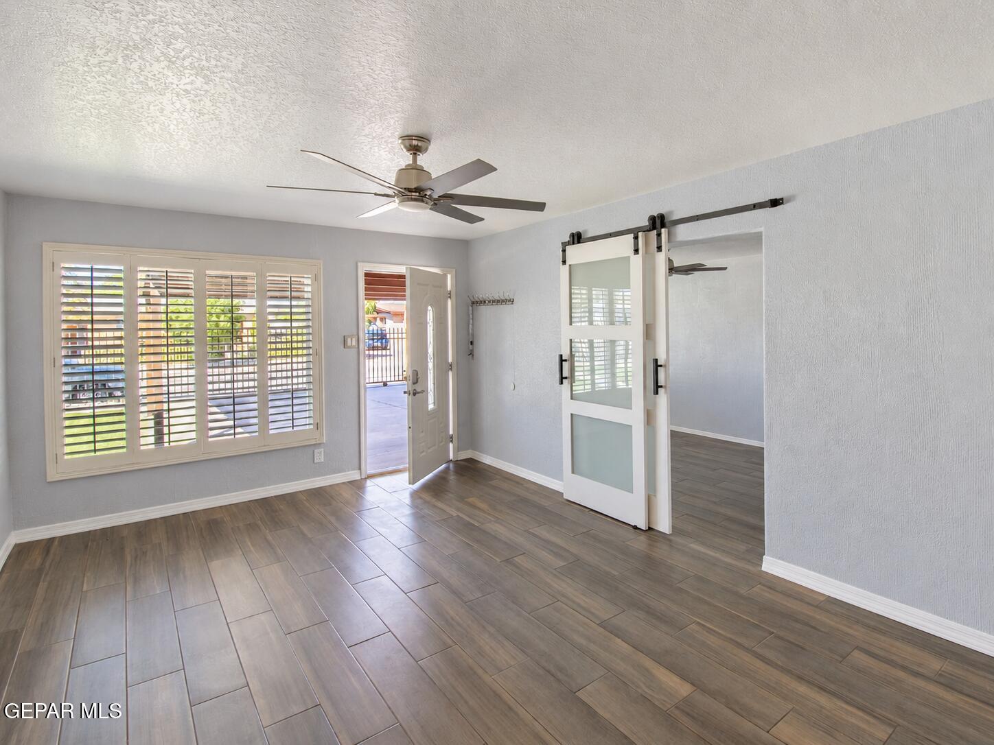416 ENCINO Drive