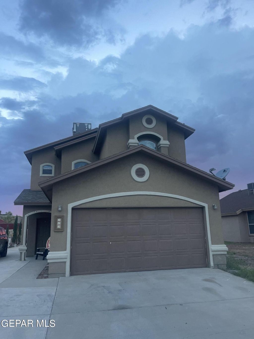 Photo of 809 Desert Moon Drive, El Paso, TX 79928 (MLS # 934376)