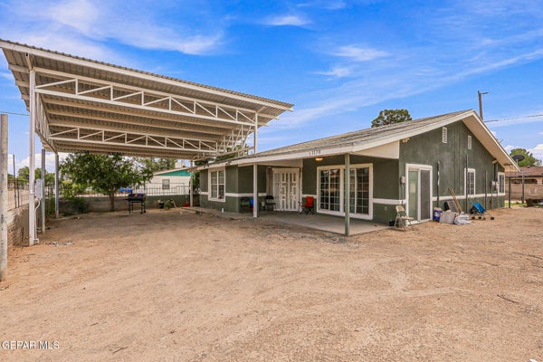 1178 YANN RD, FABENS, TX 79838 - Image e077e01b0bc40a6e8b0e7d8cb2ae0809/2911733236